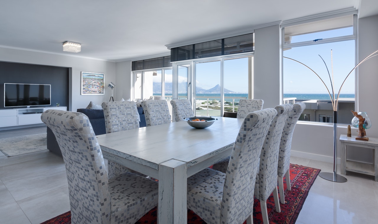 Stylish Windows & Doors: Maximize Light & Energy Efficiency
